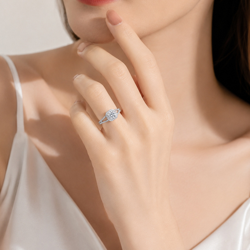 Популярное кольцо с бриллианто – обзор и цена Moissanite Engagement Ring 1 Carat